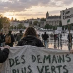 Nantes : près de 4 000 personnes défilent pour le climat